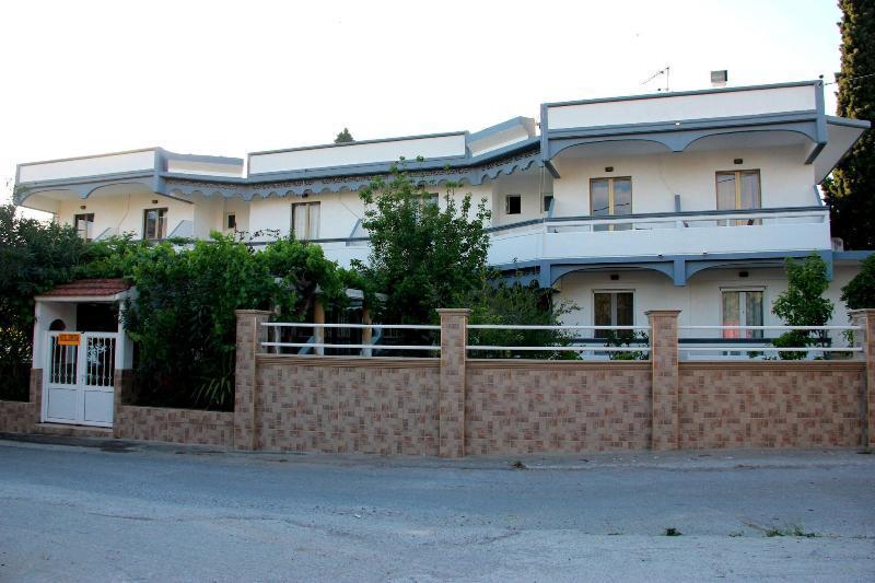 Dimitra Sun Αρχάγγελος